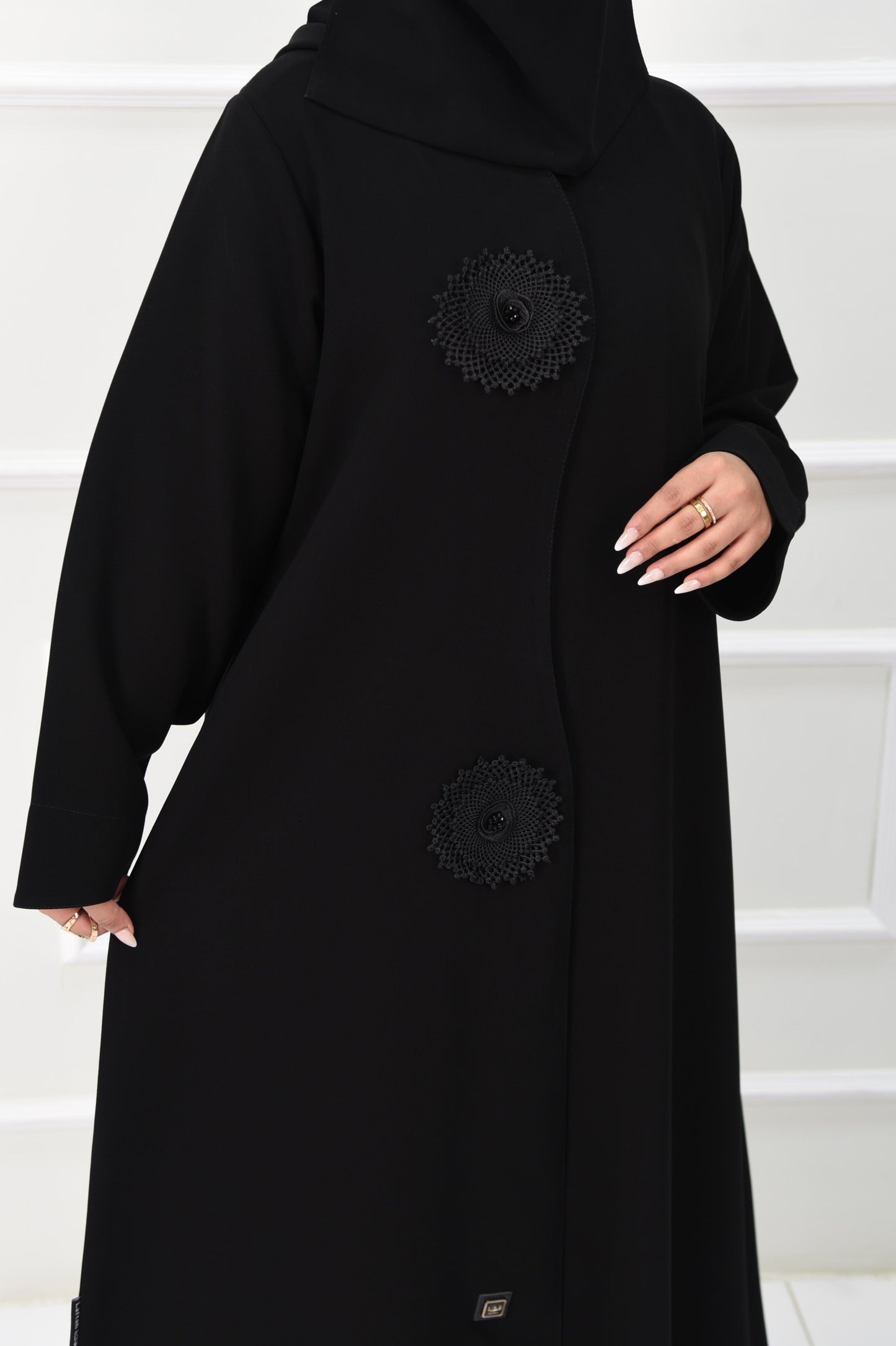 عباية سادة كم عادي مغلقة