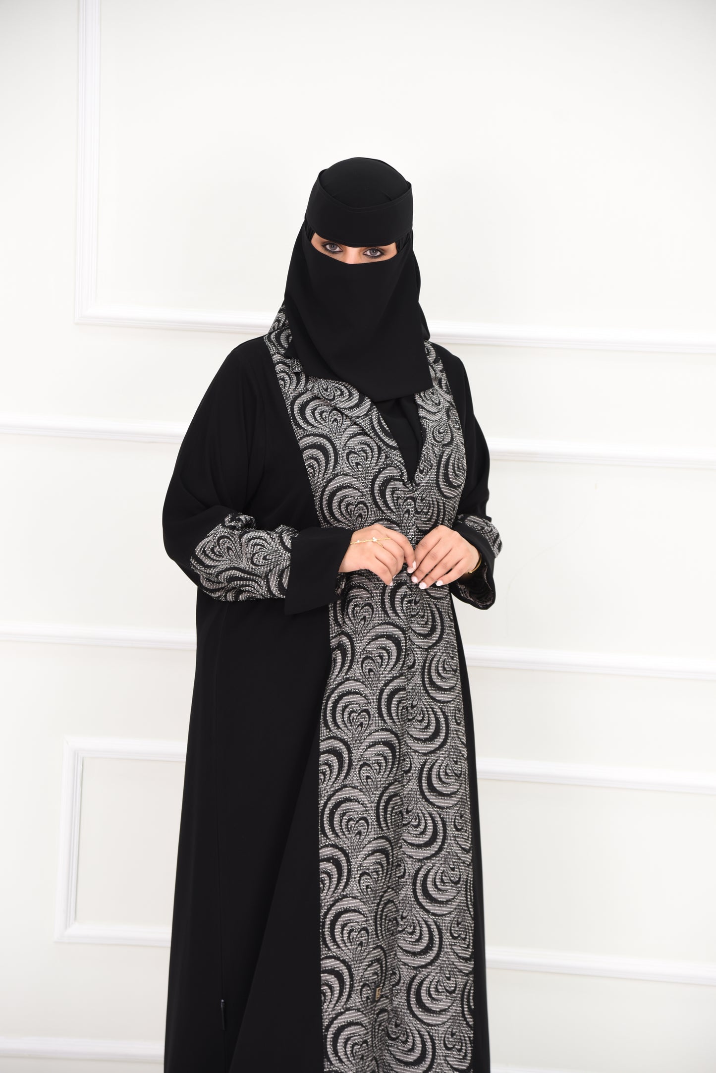 عباية سادة