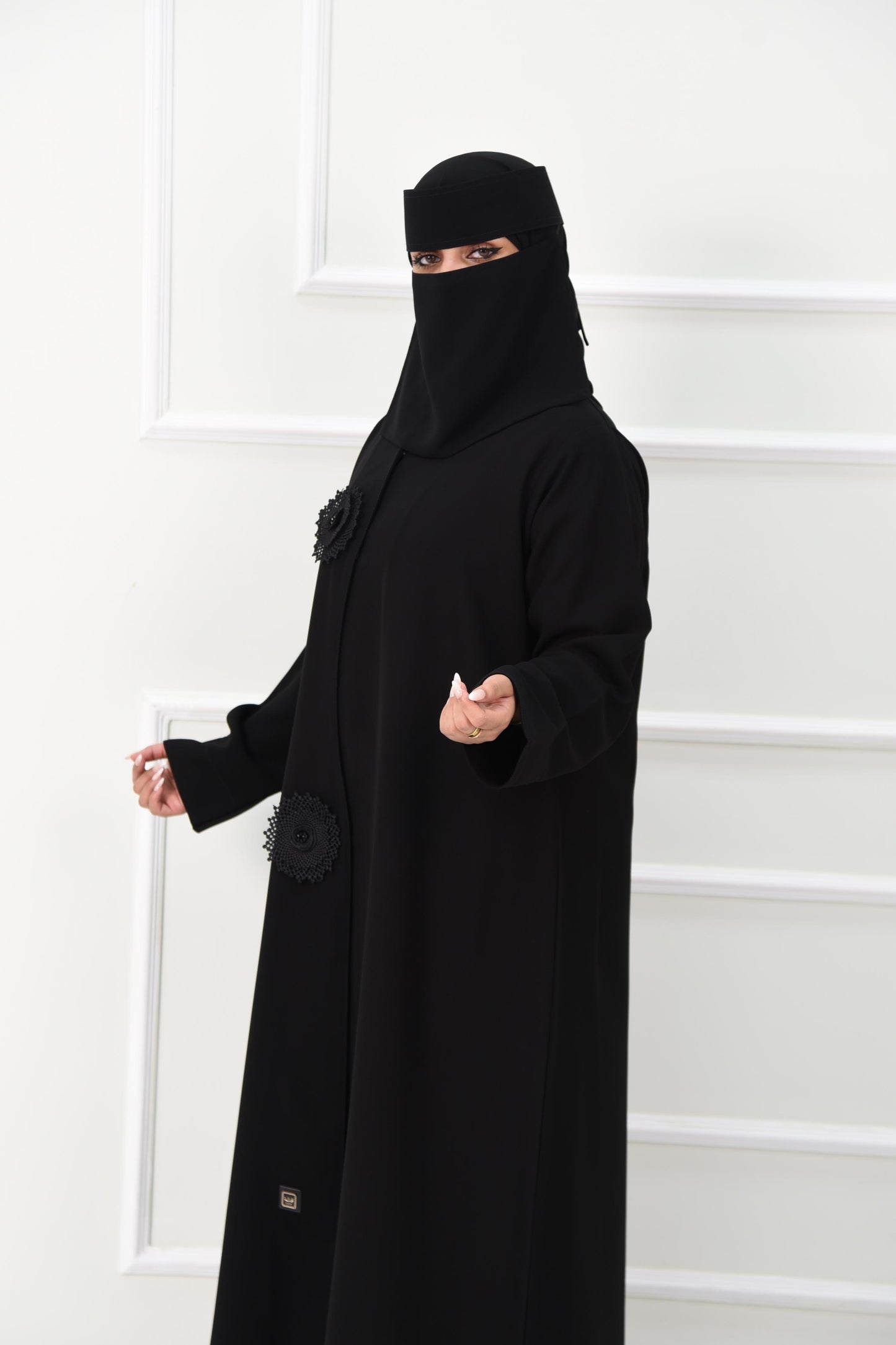عباية سادة كم عادي مغلقة