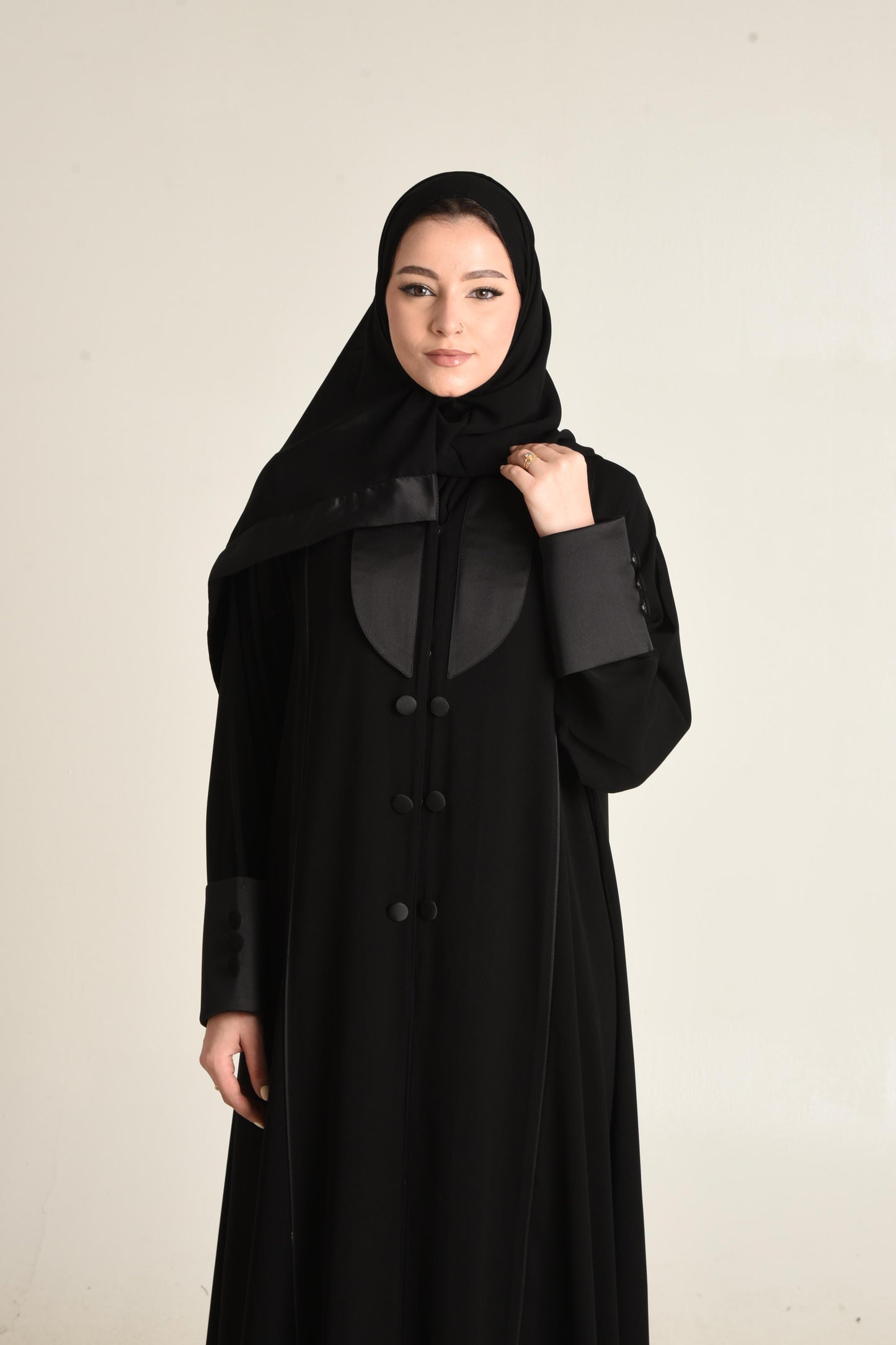 عباية سادة
