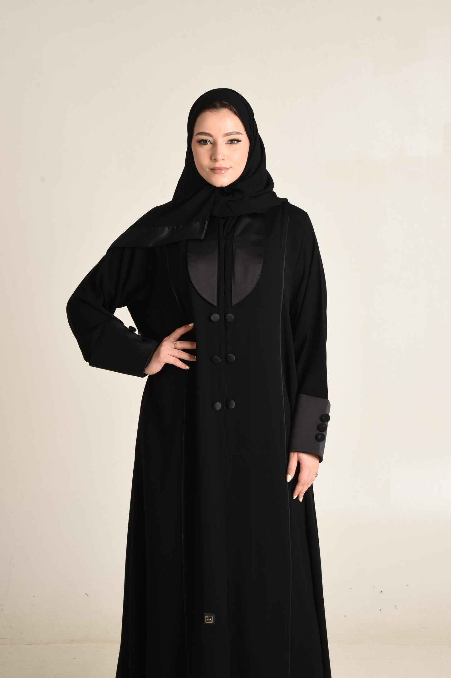 عباية سادة
