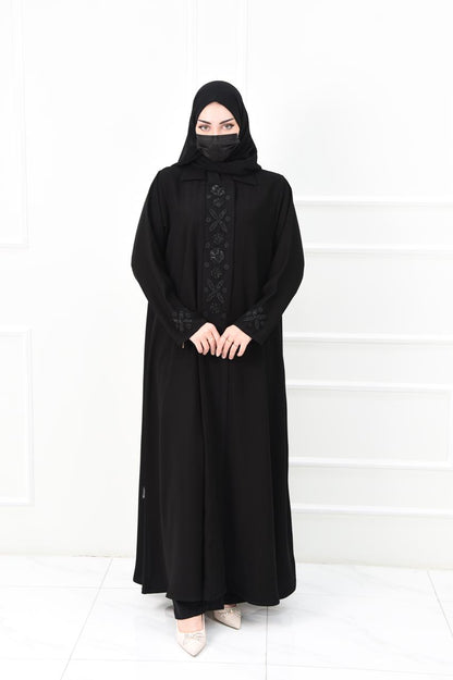 عباية نصف كلوش بتطريز يدوي