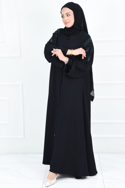 عباية كلوش كريب بتطريز تركواز على الاكتاف