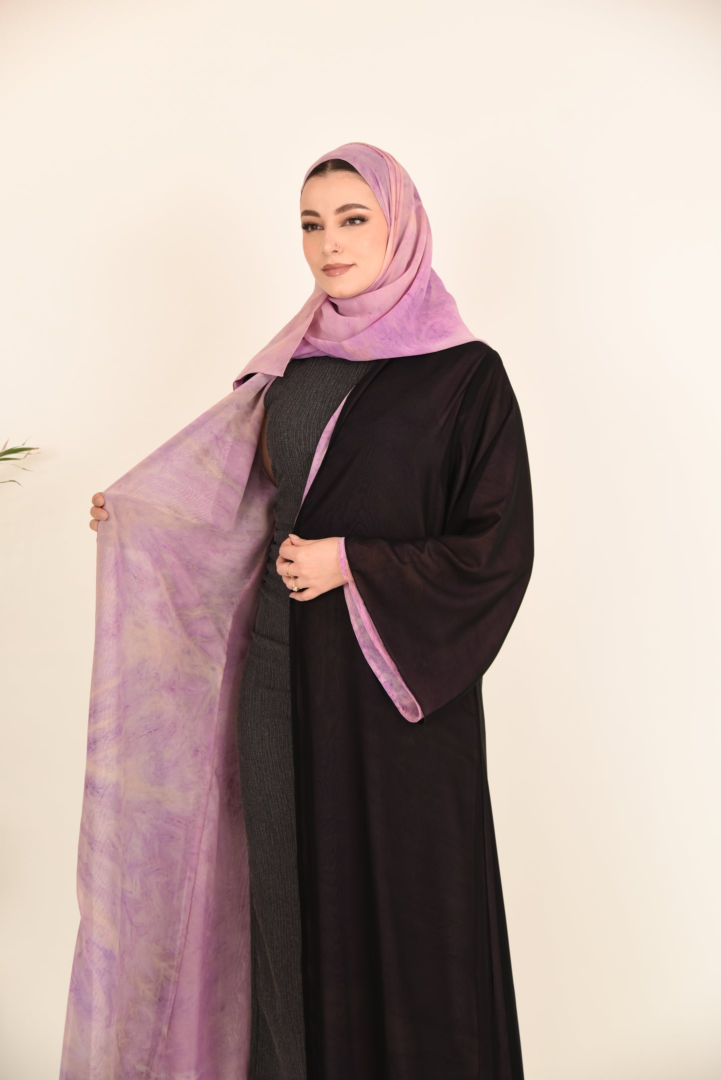 عباية شيفون بنفسجي