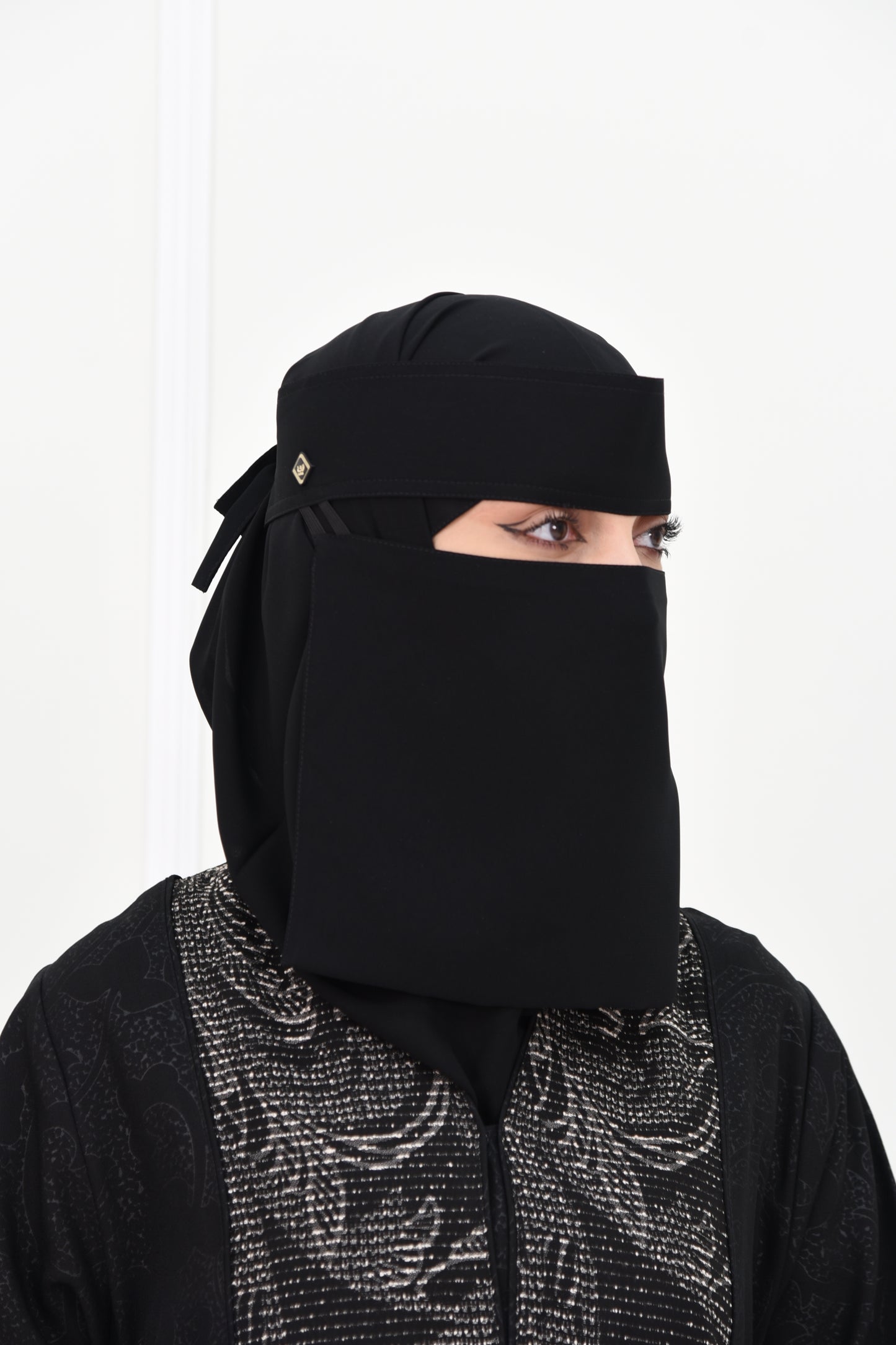نقاب مطاطين مقوى مائل
