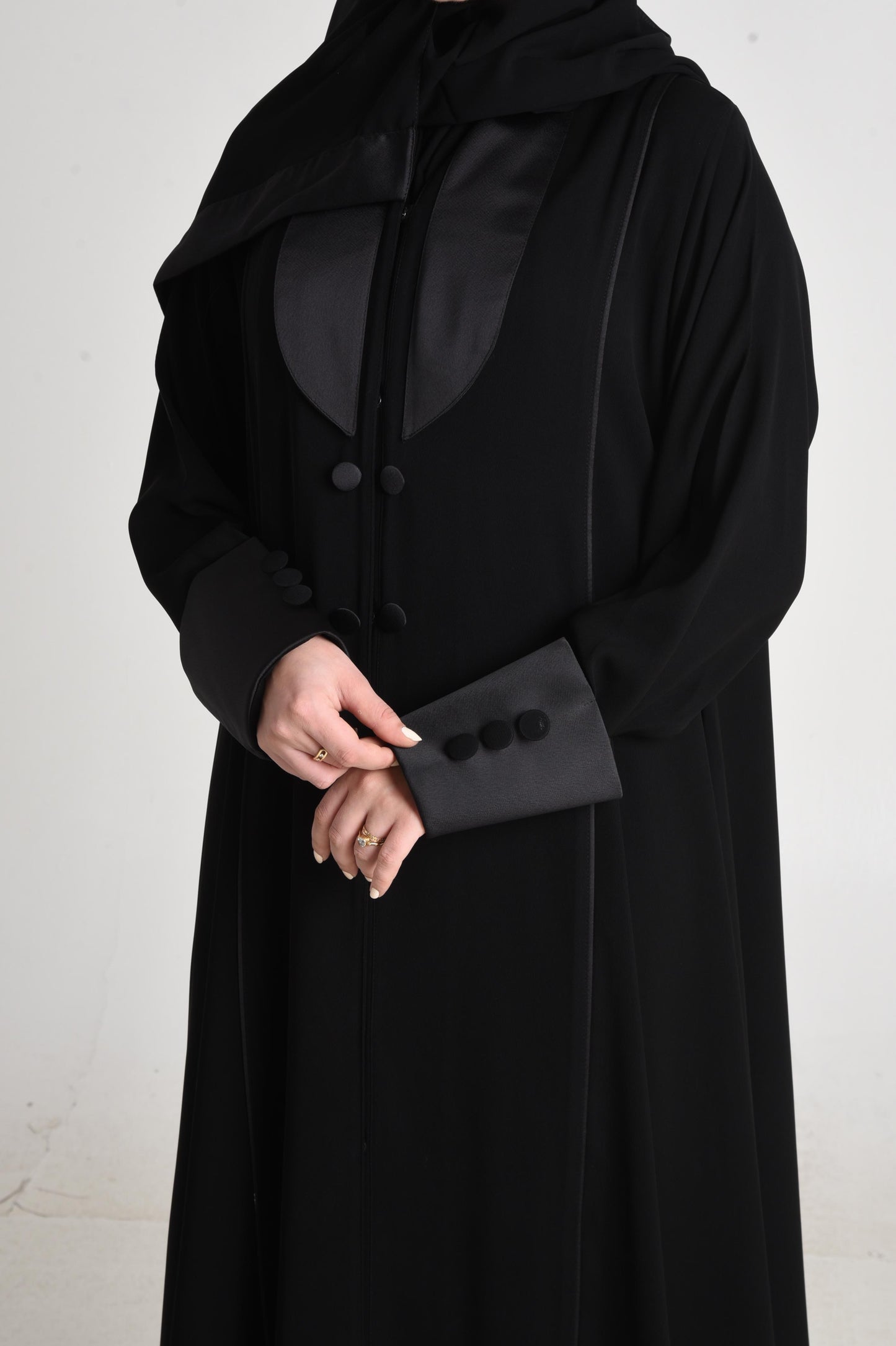 عباية سادة